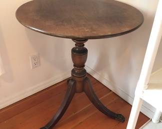 Round mahogany tilt top table (26” diameter, 29.5” high)