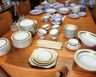 57 pcs. Noritake Romany