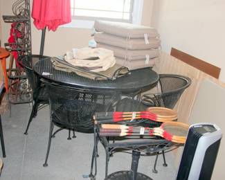 Patio Table with 4 Chairs