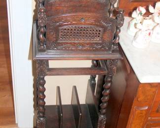 Nice Letter / Magazine Rack