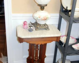Oak Stand, GWTW Lamp