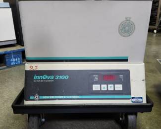New Brunswick Scientific Innova 3100 Water Bath Shaker