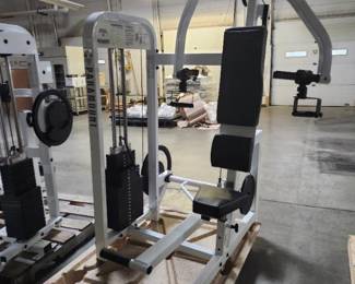 Paramount Rotary Chest Model A.R.T 4200