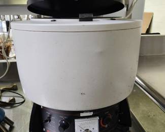IEC Model HN-Sll Centrifuge