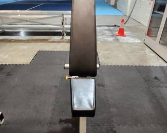 Paramount Weight Bench