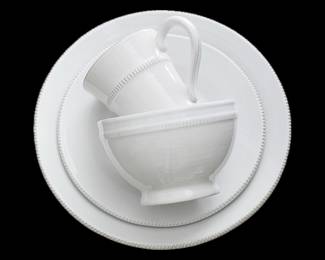 Pottery barn, Gabriella white dish set