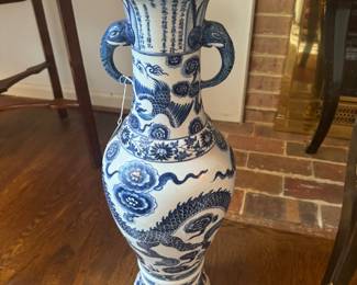 24" White & Blue Porcelain Dragon Vase 