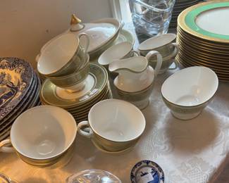 Royal Doulton "English Renaissance" Bone China Collection 