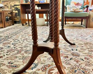 Mahogany Association Inc. Genuine Mahogany Pie Crust Side Table