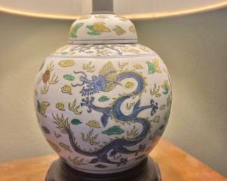 Chinese Porcelain Ginger Jar Table Lamp with Dragon Design