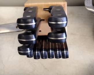 complete kitchen block of knives 