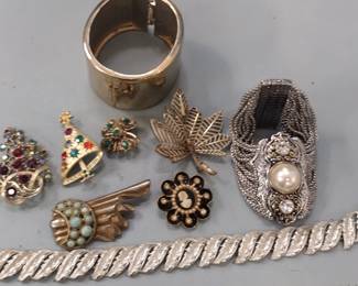 costume jewelry