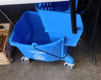 mop bucket 