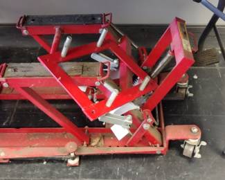Motorcycle lift 