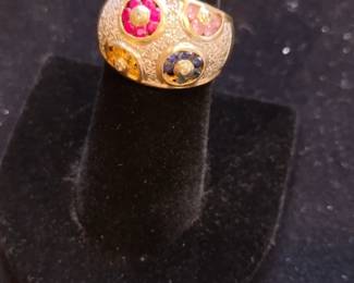 Levian diamond ring 14k Gold, missing one sapphire 