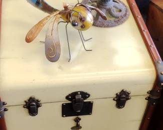 awesome vintage trunk 