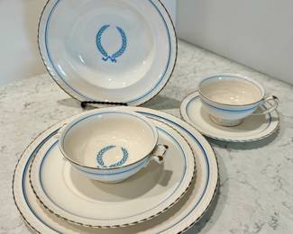 Monticello - Blue Laurel Wreath