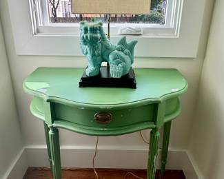 Distressed Annie Sloan Demi Lune table...and the Foo Dog lamp ...so cute
