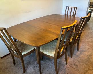 Broyhill Brasilia Table