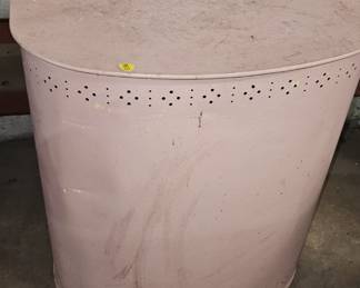 VINTAGE PINK CLOTHES HAMPER
