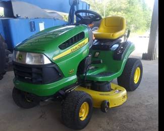 JOHN DEERE MOWER