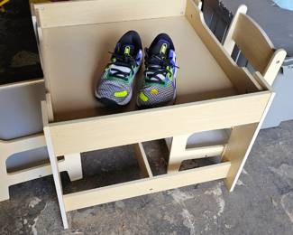 CHILD'S TABLE AND CHAIRS