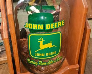 JOHN DEERE