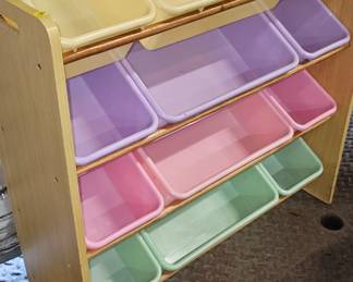 SHELF WITH PLASTIC STORAGE BINS