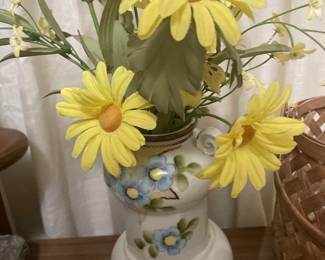 Many floral arrangements