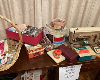 sewing machine with all the accesories