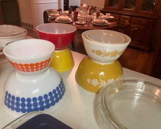 Beautiful Vintage Pyrex