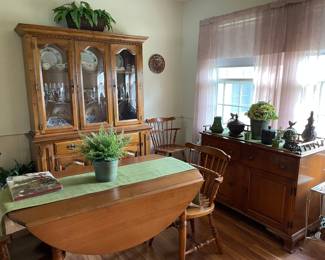 Early American Drop Left Table