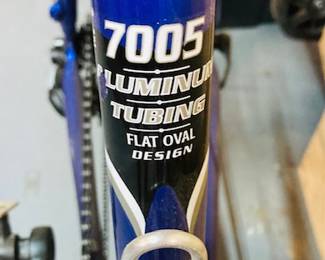 Diamondback Response Mountain Bike L 20 Inch Frame.