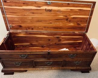 Vintage Lane Cedar Chest.