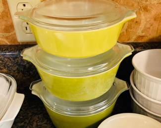 3 VINTAGE PYREX VERDE GREEN OVENWARE NESTING BOWLS COVERED CASSEROLE.