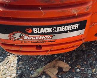 BLACK & DECKER 7.5-in Electric Lawn Edger