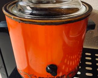 Vintage Rival Crock Pot 3.5 Quart Slow Cooker Flame Orange