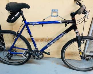 Diamondback Response Mountain Bike L 20 Inch Frame.