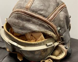 Vintage WW II Leather Flight Helmet/Goggles.