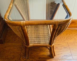 Vintage 1970's Bent Bamboo & Wicker Glass Top End/Accent Table.
