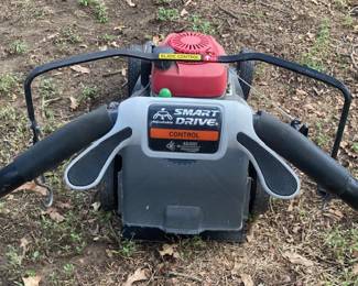 Honda HRX 21" Lawn Mower, Self Propel, Blade Stop System. Runs GREAT.