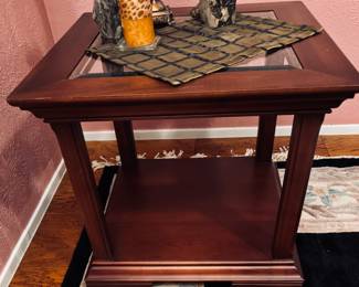 Square Wood Glass Inlaid Top End/Accent Table.