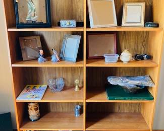 Vintage Mid Century Modern Solid Wood Bookcase/Display Shelving.