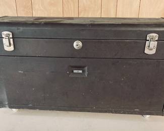 Kennedy Machinist Toolbox Model 526 8-Drawer 27"L x 14"T x 8.5W w/ Key