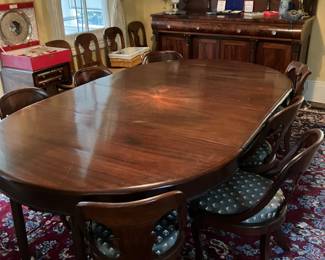 Dining Table with 2 Leaves