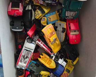 Diecast cars - Matchbox, hot wheels