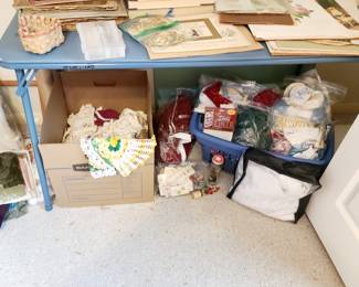 Doilies, Lace and Trimings