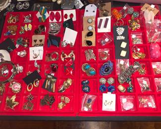 Pierced  & Clip Earrings 