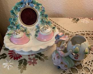 Victorian Ink Well, Victorian Lady figurine 