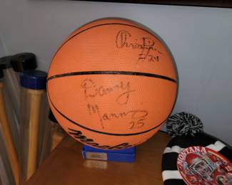 Danny Manning signed basketball